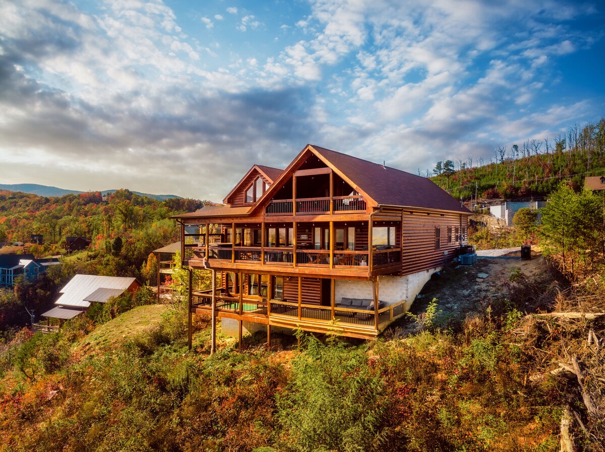 Photo 162 of Amazing view, HotTub, Arcade,Theater,FirePit,Grill,Sauna,Putt putt, Pet Friendly
