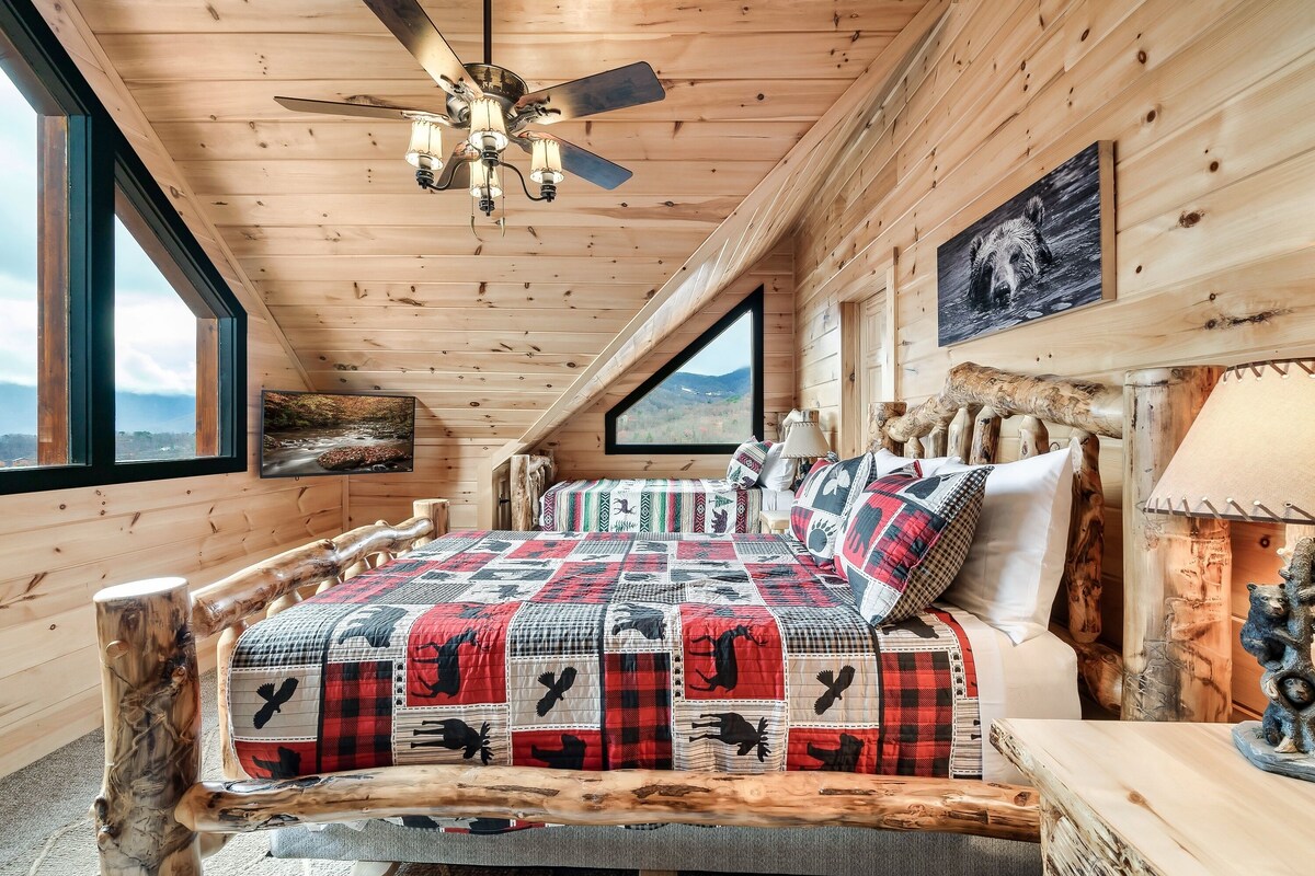 Photo 140 of Amazing view, HotTub, Arcade,Theater,FirePit,Grill,Sauna,Putt putt, Pet Friendly