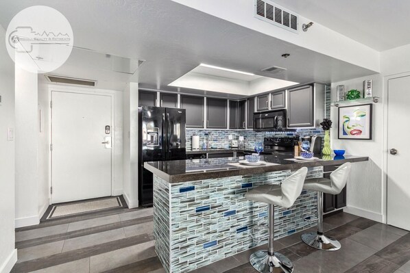 Fridge, microwave, oven, stovetop