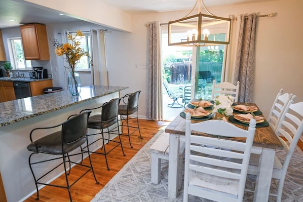 Dining - Spacious, Quiet Home in Centennial (Centennial)