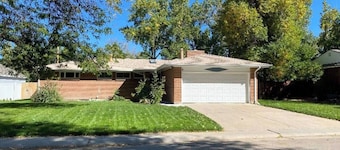 Spacious, Quiet Home in Centennial