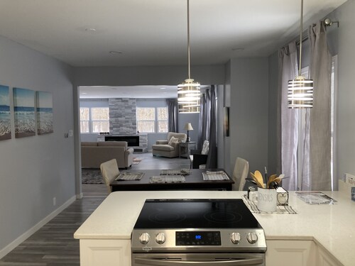 National Park Nature Retreat access to train to Chicago and 2 close to Beach