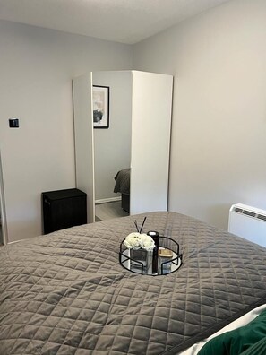 1 Schlafzimmer, Bügeleisen/Bügelbrett, kostenloses WLAN, Bettwäsche