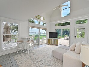 TV, ping pong - Palma Sola Bay House! Private Dock, Heated Pool/Spa, Game Room & More! (Bradenton)