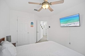 2 bedrooms, iron/ironing board, travel cot, free WiFi