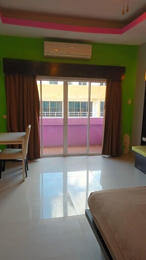 Habitación familiar doble | Terraza o patio