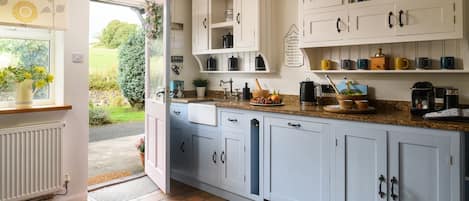 Fridge, dishwasher, electric kettle, toaster