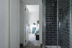 Shower - Ty Bach - Beaumaris (Beaumaris)