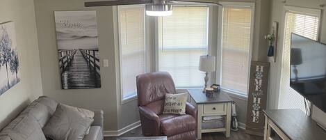 Smart TV, video games, DVD player, video library