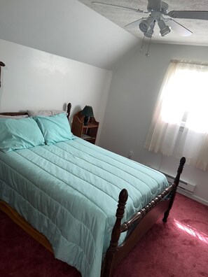 3 bedrooms, in-room safe, desk, iron/ironing board