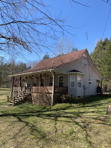 Hummingbird Haven-3 Bed 2 Bath River House