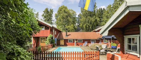 Piscine extérieure