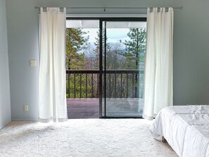 4 Schlafzimmer, Bügeleisen/Bügelbrett, kostenloses WLAN, Bettwäsche