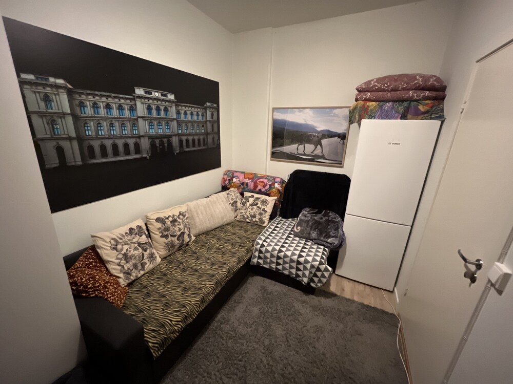 Zen house for healing stay Oslo Norway, walks away from Train and Bus