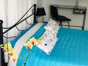1 chambre, fer et planche à repasser, Wi-Fi, draps fournis
