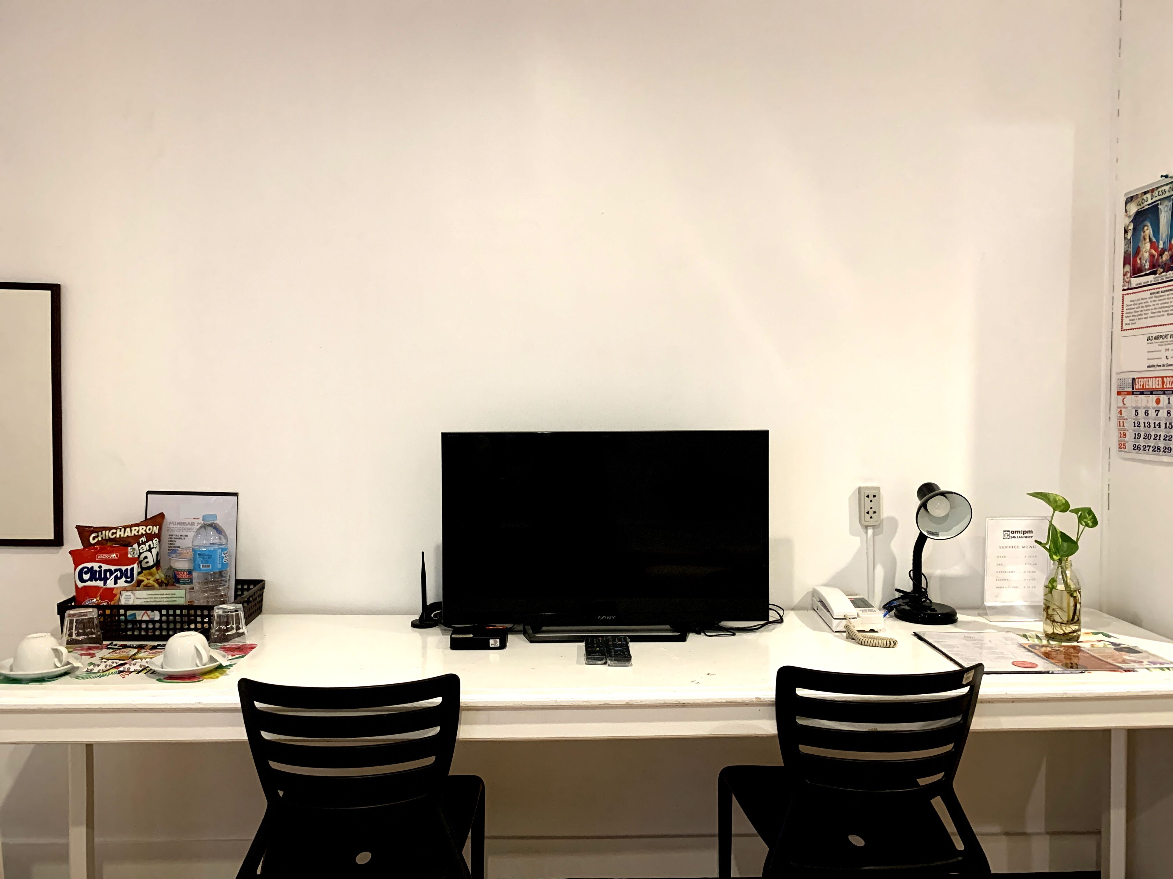 desk, rollaway beds, free wifi, bed sheets