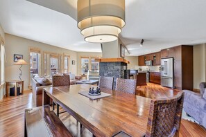 Interior - Executive Elegance | Trending Location (Canmore)