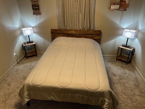 4 bedrooms, WiFi, bed sheets, wheelchair access
