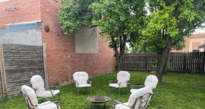 Large home 2 living rooms, 4 bedrooms. Near lakes and great hunting and fishing.
