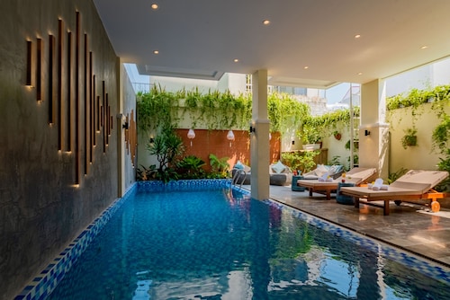 Hoi An Merrily De Art Hotel