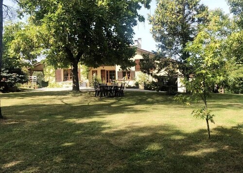 Bed and breakfast on the banks of the Canal des Deux Mers