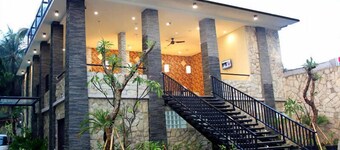 Bali de Anyer Hotel & Restaurant