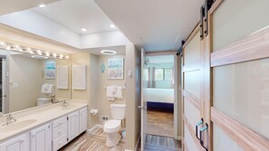 Bathtub, hair dryer