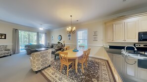 Interior - Seaside Haven at Greenhaven 4BR Pool Beach Golf (Pawleys Island)