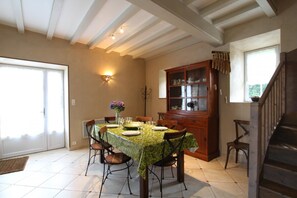Dining - Castle and cottage for 22 people near the sea and d-day beaches in Normandy (Valognes)