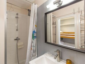 Hair dryer - Cozy studio for 4 in city center with kitchenette (Cauterets)