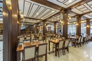 Free daily buffet breakfast - Bursa Grand Family Hotel & Spa (Bursa)