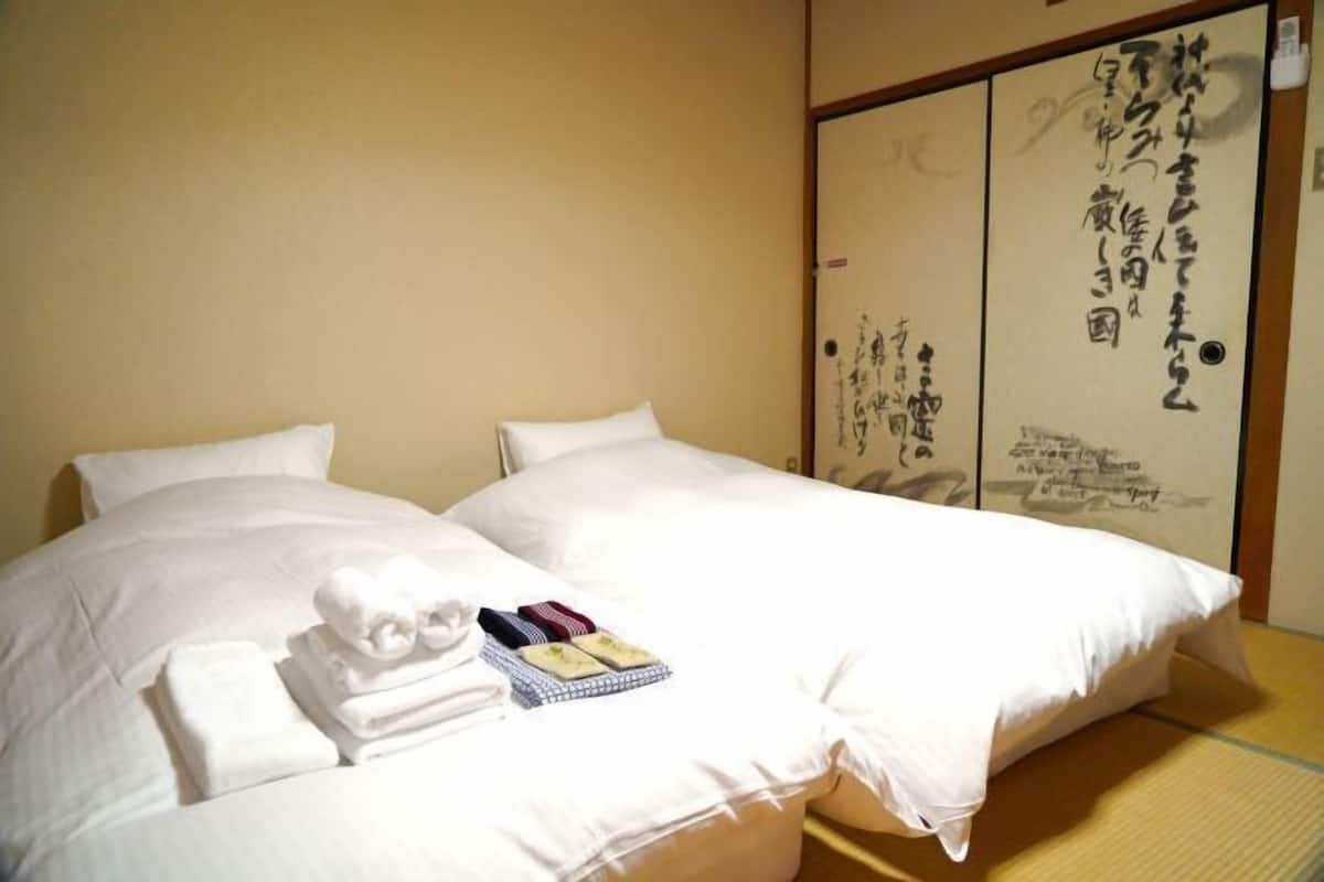 Desk, free WiFi, bed sheets