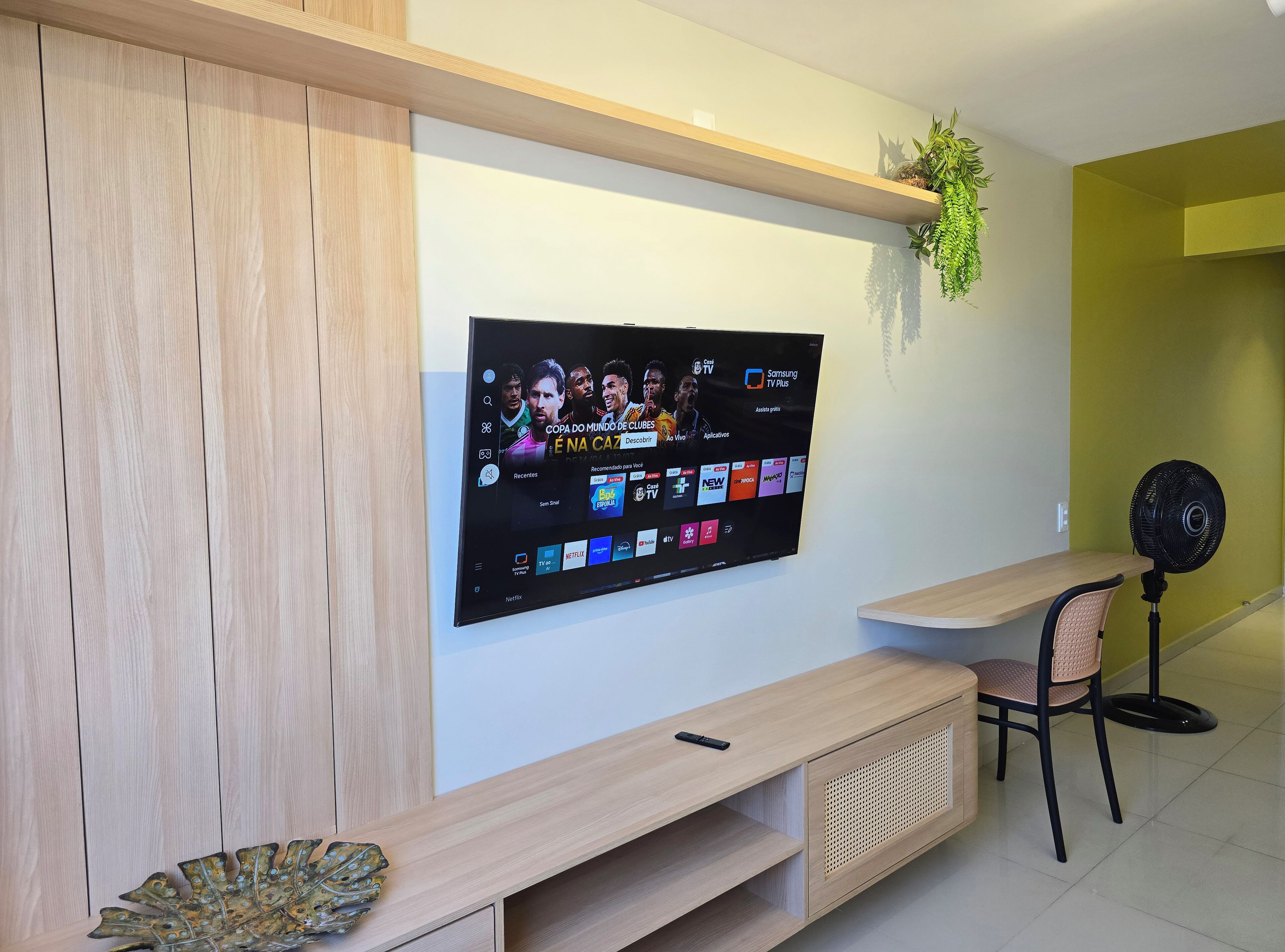 Apartment | Living area | 32-inch LED TV with digital channels