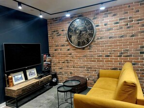 Smart TV, video games, books