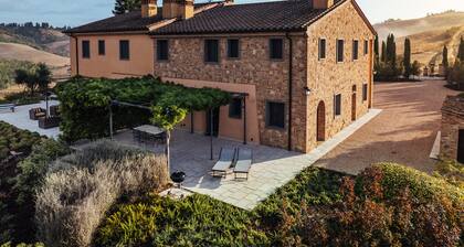 FRANTOIO — LUXURY COTTAGE WITH POOL & BREATHTAKING VIEW