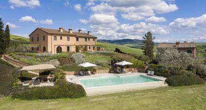 LUXUSHAUS IN TOSKANISCHEM ANWESEN - POOL - NEBEN EINEM GOLFPLATZ! (FRANTOIO)