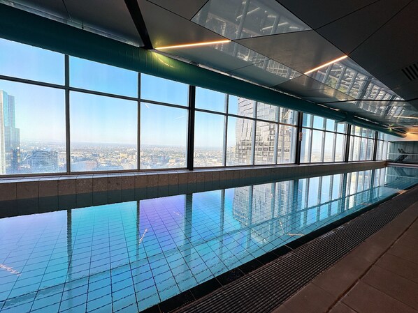 Indoor pool - Luxe Central City QV Apartment with Indoor Pool & Gym (Melbourne)