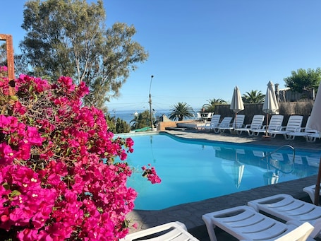 Pool. Hotel Huasco