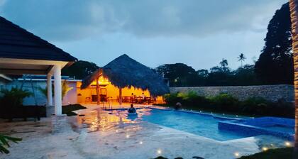 9BR Superb Villa Sun&Soul at Community beach