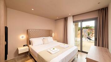 5 Schlafzimmer, Zimmersafe, Bügeleisen/Bügelbrett, Reisekinderbett