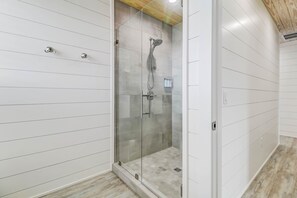 Casa, 6 habitaciones | Baño | Toallas 