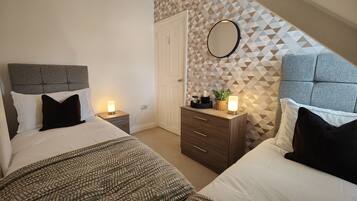 Cottage | 8 bedrooms, individually decorated, individually furnished, free WiFi