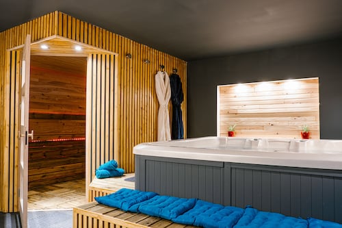 L'alcove du 510 *** private spa, sauna and games room