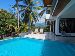 Utomhuspool