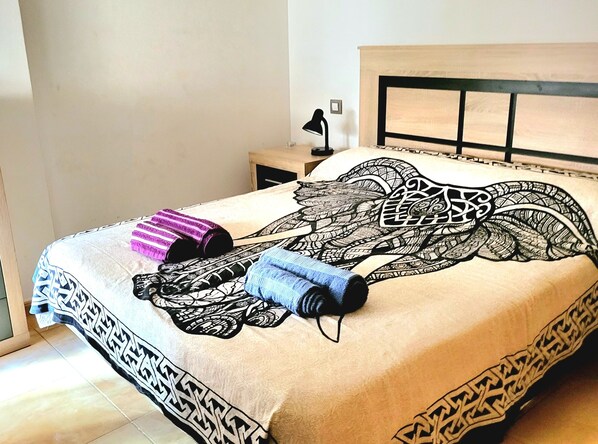 1 bedroom, desk, iron/ironing board, free WiFi