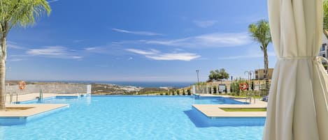 Indoor pool, outdoor pool
