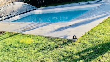 Piscine extérieure, piscine chauffée