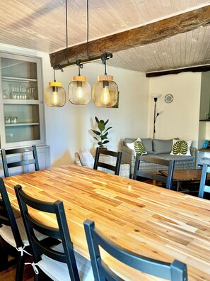 Dining - Wellness villa in the countryside with saltwater pool and sauna (Simorre, Brandelin)