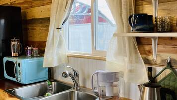 Fridge, microwave, coffee/tea maker, electric kettle