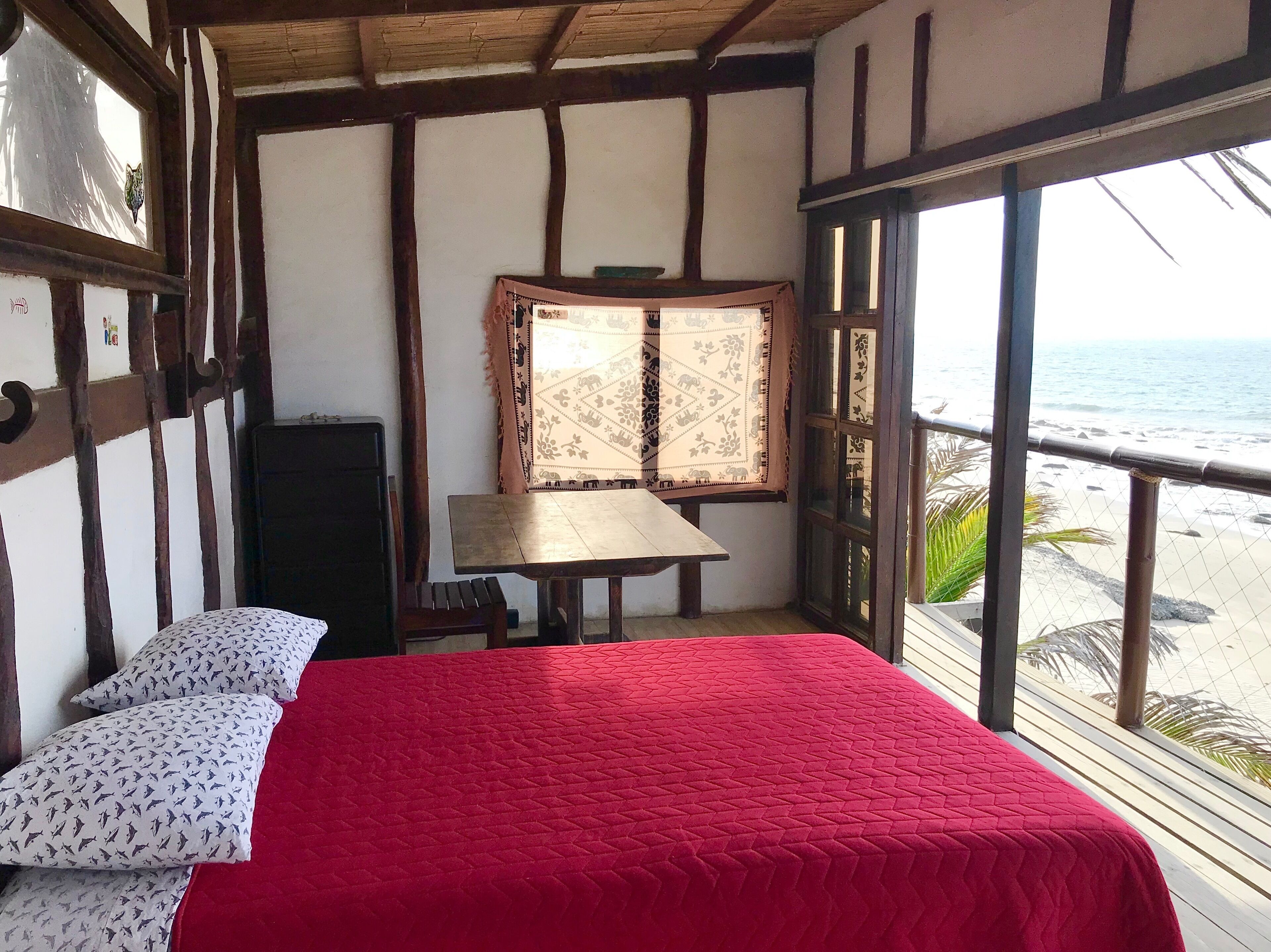 4 quartos, escrivaninha, Wi-Fi de cortesia, roupa de cama